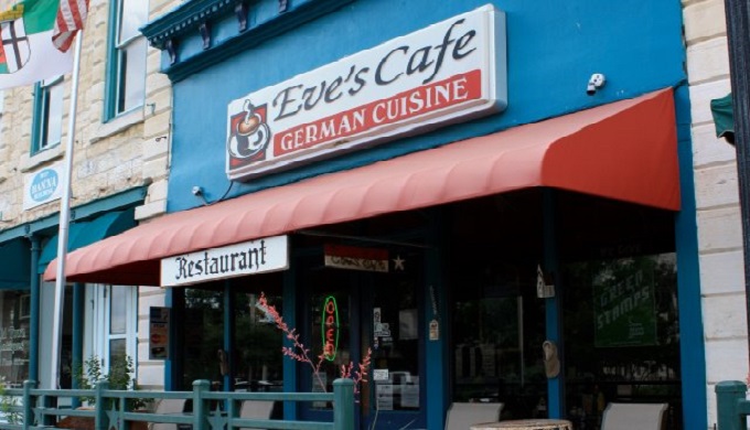 Front of Eve's Cafe as an iconic cafe