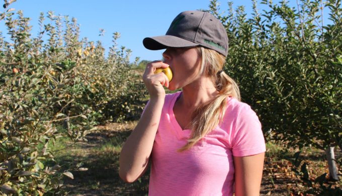 Texas Apple Orchards Taking Fall Family Fun to the Next Level!