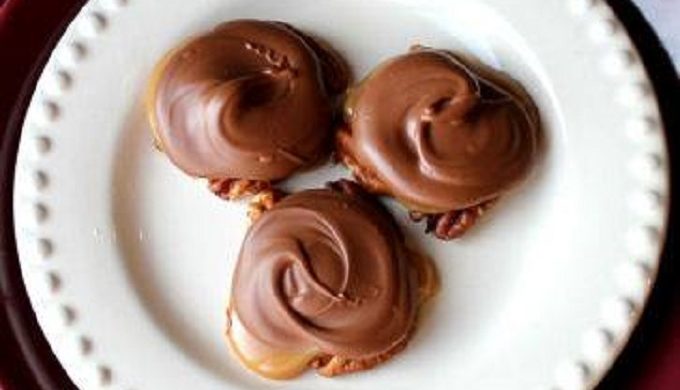 Chocolate Caramel and Pecan Turtle Clusters Will Make You Swoon!
