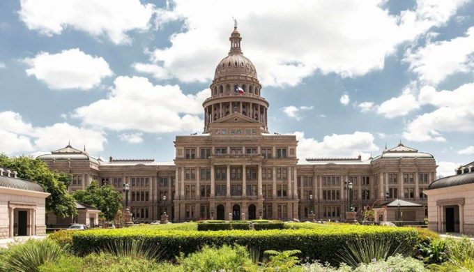 10 Famous Texas Landmarks You Must See at Least Once in Your Lifetime