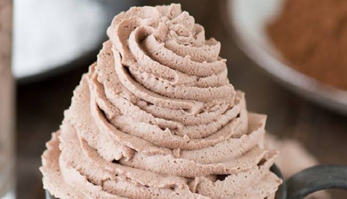 Hot Chocolate Whipped Cream: Easy & So Delicious
