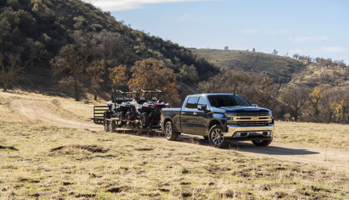 The Chevrolet Silverado’s all-new 3.0L Duramax inline-six turbo-diesel engine offers segment-leading torque and horsepower, in addition to a focus on fuel economy and capability.