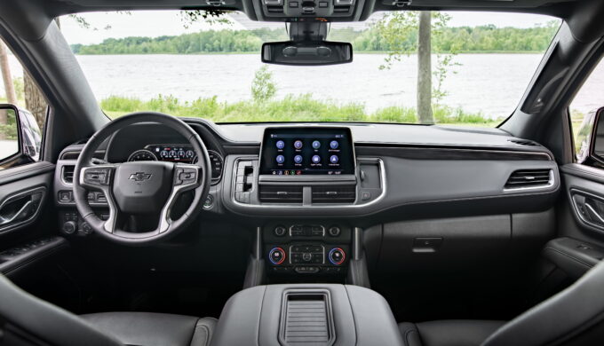 Chevrolet Suburban is the Hottest New Hollywood Celebrity