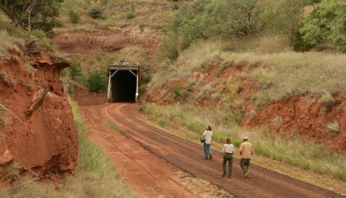 This Tunnel Trail in Texas is a Hike that's Sure to Astound You