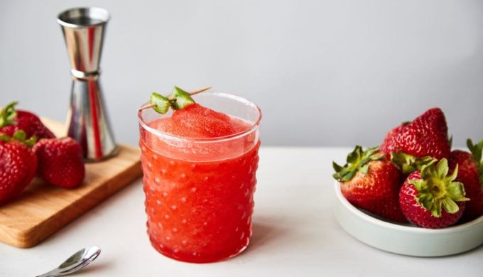 Easy-to-Make Cocktails for all Your Texas Summer Sipping Needs