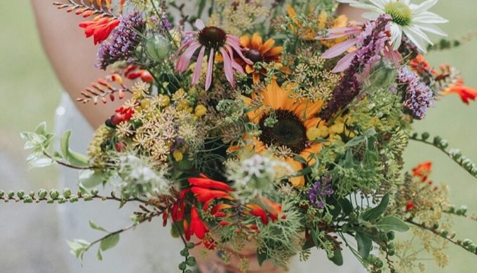 Western-Style Bouquets That Are the Talk of the Texas Wedding Season