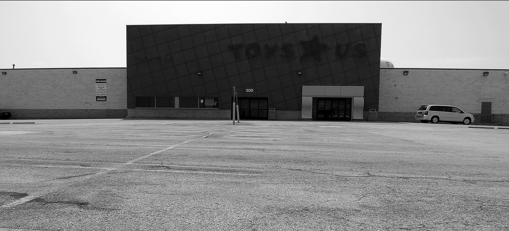 Toys R Us To Close 8 S In Texas