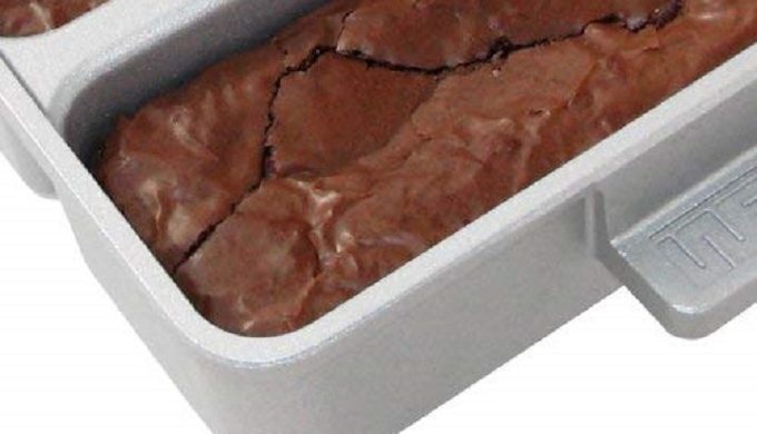 This Innovative Brownie Pan Bakes Nothing But Corner Pieces