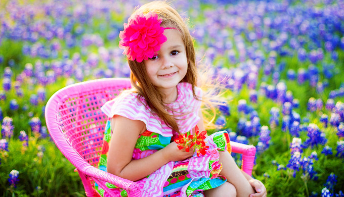 girl_chair_bluebonnets girl_chair_bluebonnets