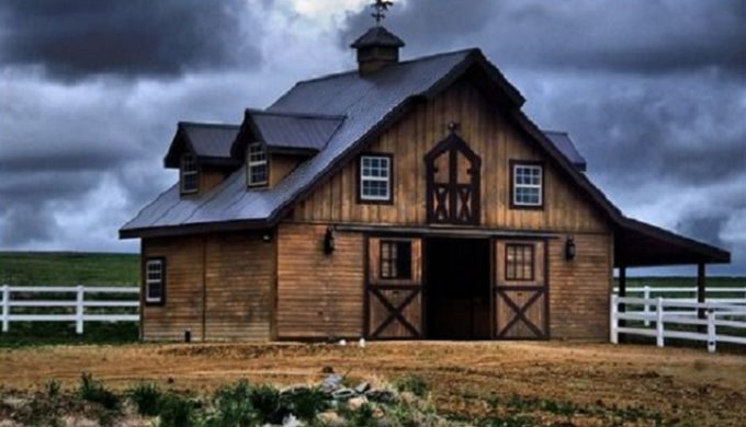 10 Beautiful Barns to Behold