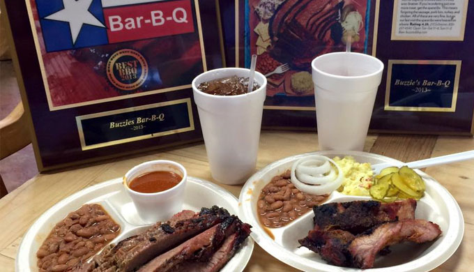 7 Great BBQ Joints in the Hill Country