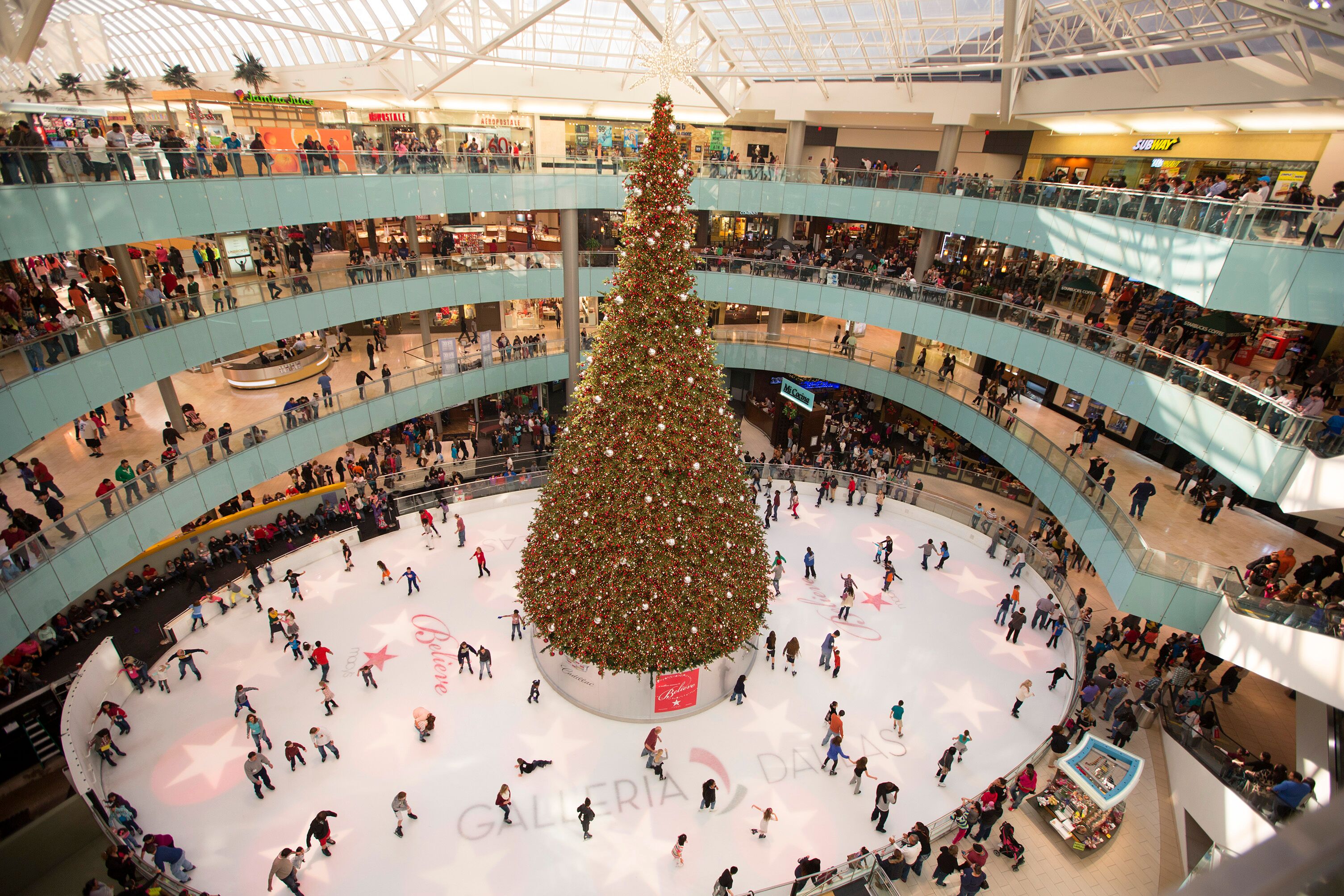 World's Tallest Indoor Christmas Tree at Galleria Dallas