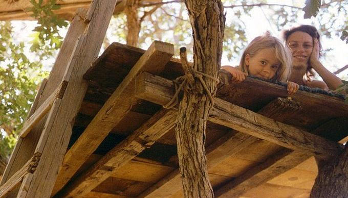 How to Build a Tree House for Your Kids