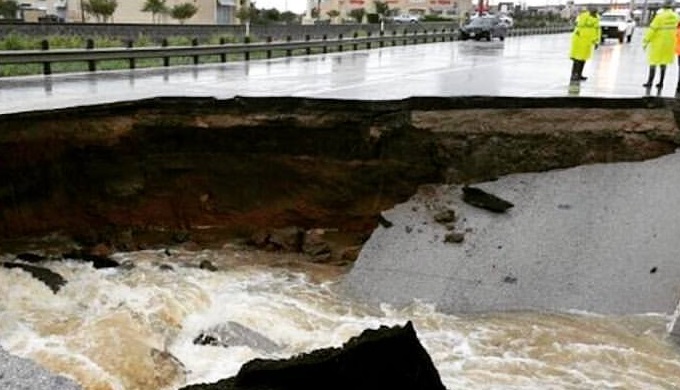 Hurricane Harvey Opened a Sinkhole on a Road Near Houston