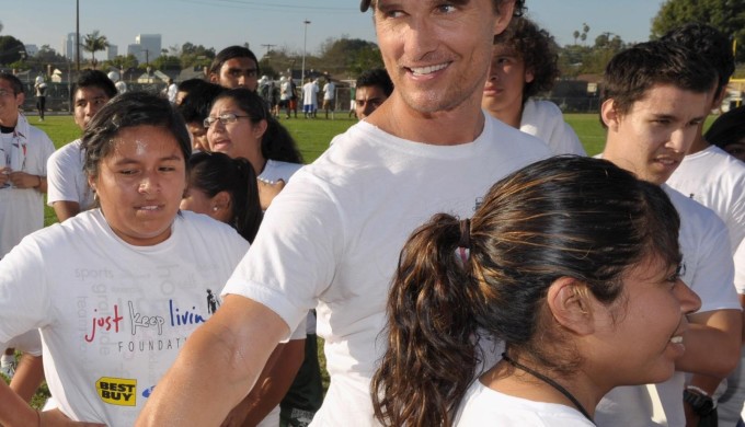 MM just keep livin Matthew McConaughey with group of kids at his just keep livin foundation