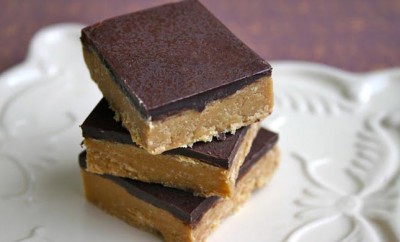 Mom’s “Cafeteria” Peanut Butter Bars
