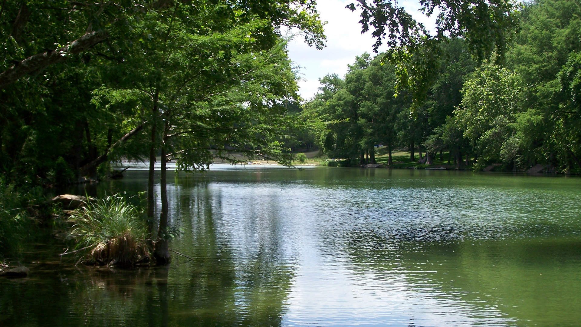 On The Beautiful Blanco River [VIDEO] Texas Hill Country