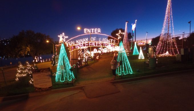 Your 2019 Holiday Lighting Guide to a Beautiful Christmas