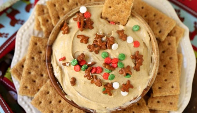 quick-and-easy-gingerbread-cheesecake-dip-recipe