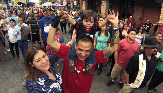 San Antionio Tejano Fan Fair with Child San Antionio Tejano Fan Fair with Child
