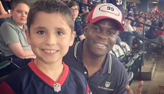 NFL Star and Texas Boy Team Up in “Super Van Tackles Cancer”